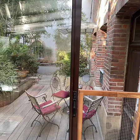 勒库希古酒店 3* Pierry